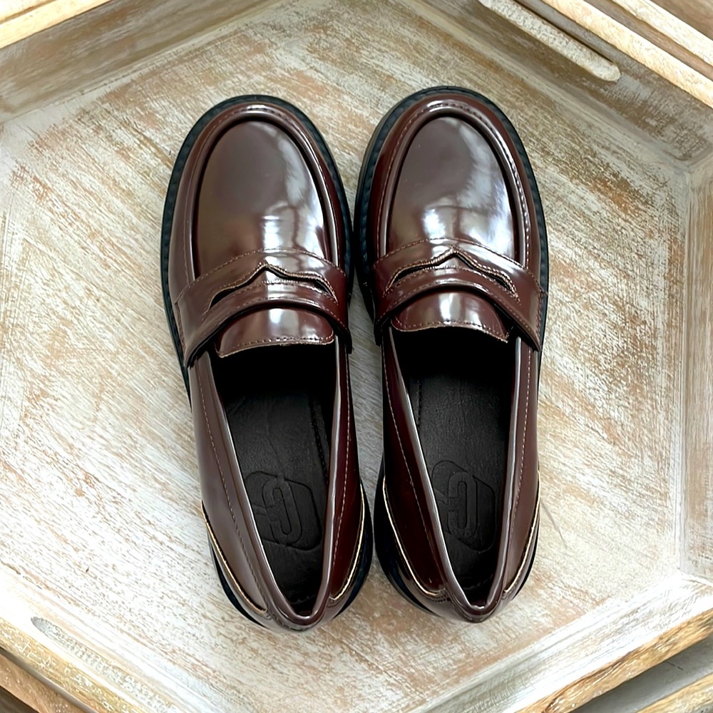 brown loafers new . too narrow for my feet